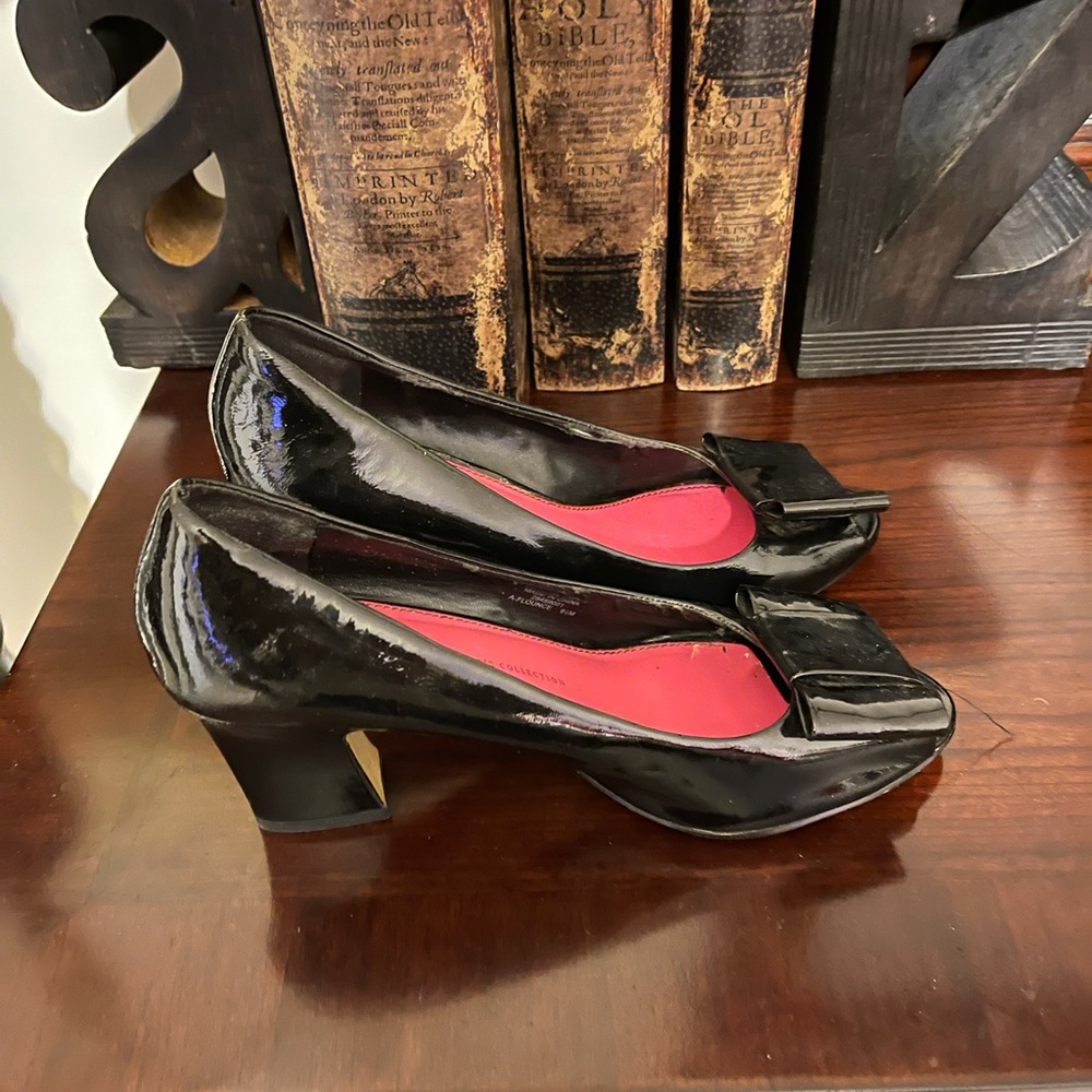 Shoes - Picture 2 of 2